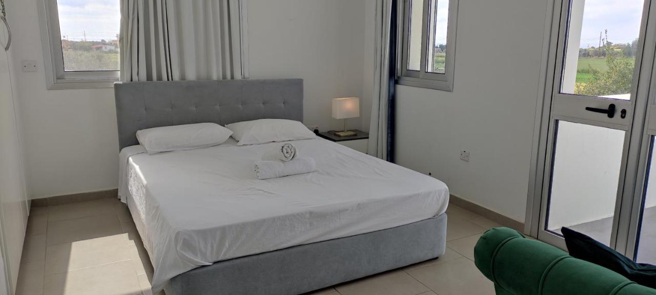 Kiti Village Villa, Cyprus, Salt-Water Pool, 6 Bedrooms, Larnaca Luaran gambar